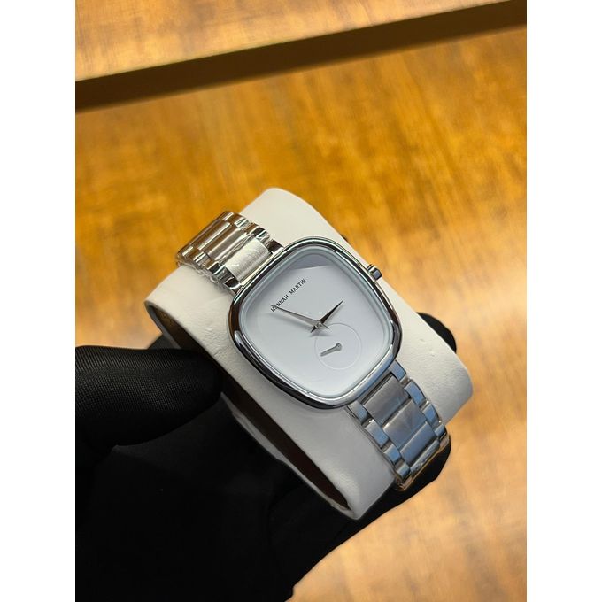 Hannah Martin fashion watch