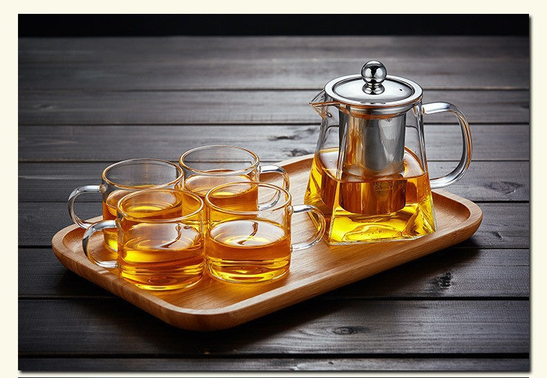 Modern, square-based glass teapot