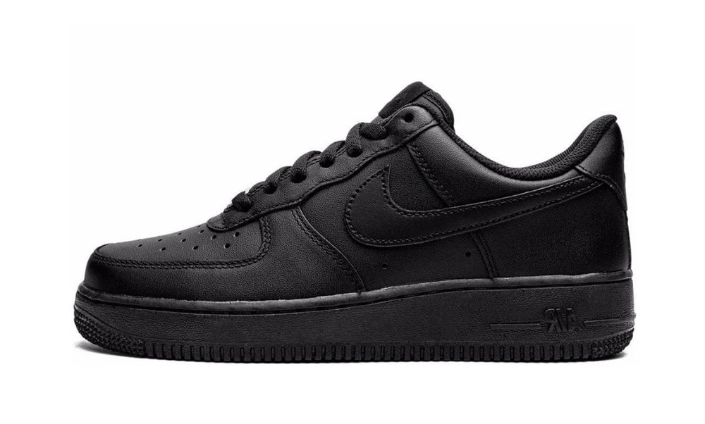 Nike Air Force 1 '07 "Triple Black