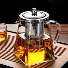 Modern, square-based glass teapot