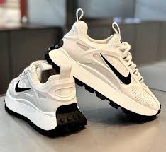 Nike Bailleli-Multicolors