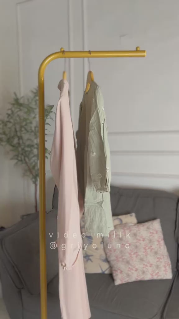 Minimalist Floor-Standing Coat Rack & Clothing Hanger